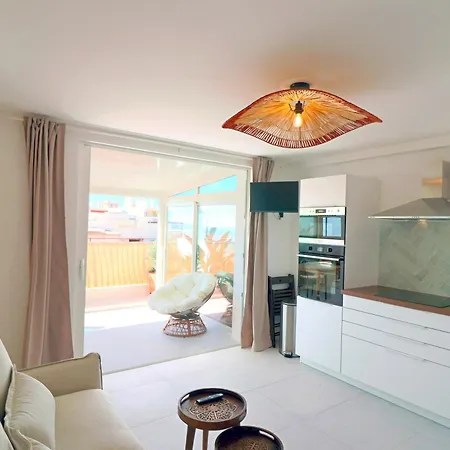 Rare! Oasis Btw Old &