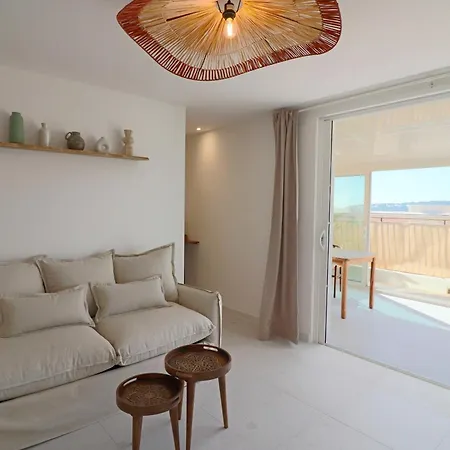 Rare! Oasis Btw Old &