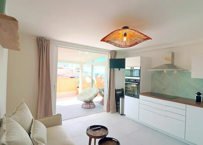Rare! Oasis Btw Old & Apartmán Antibes